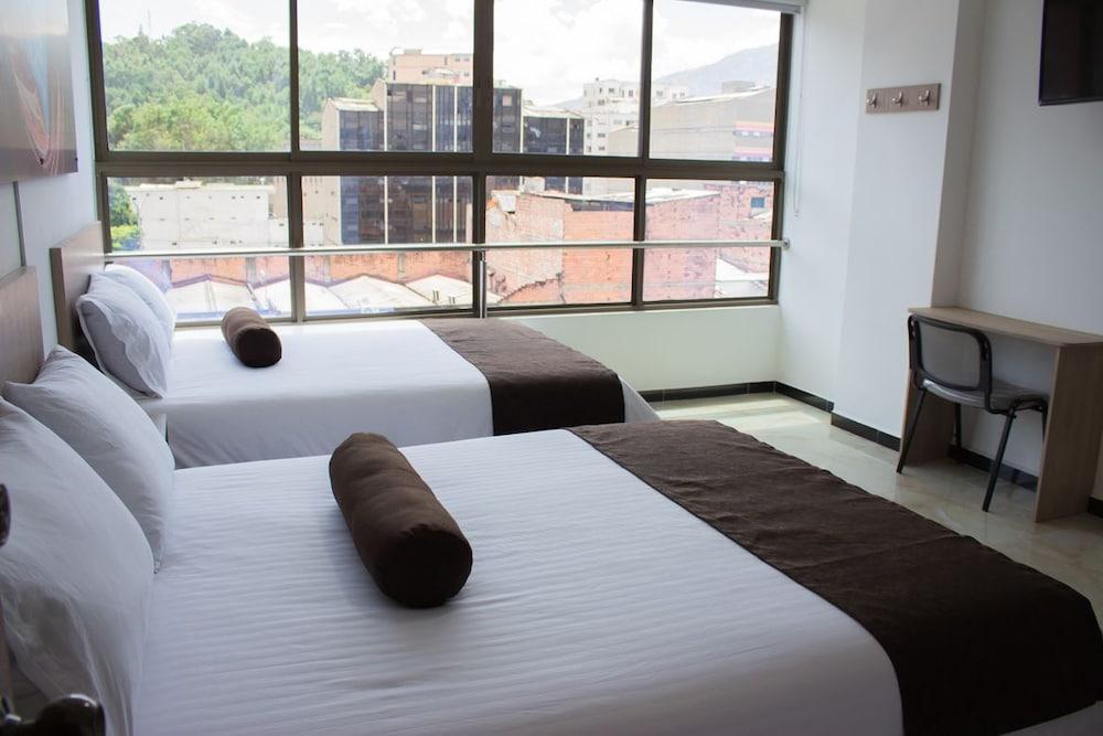 Hotel Med Estadio 메딜린 외부 사진