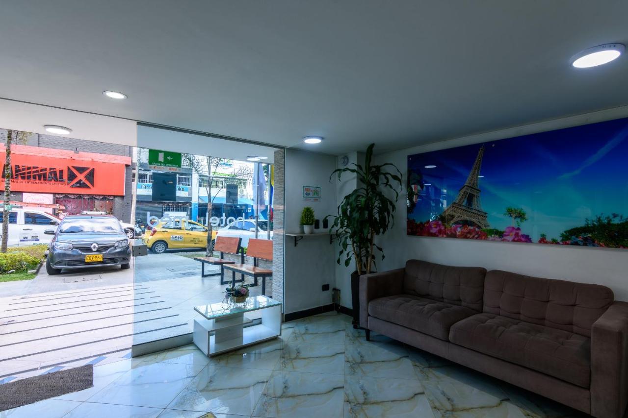 Hotel Med Estadio 메딜린 외부 사진
