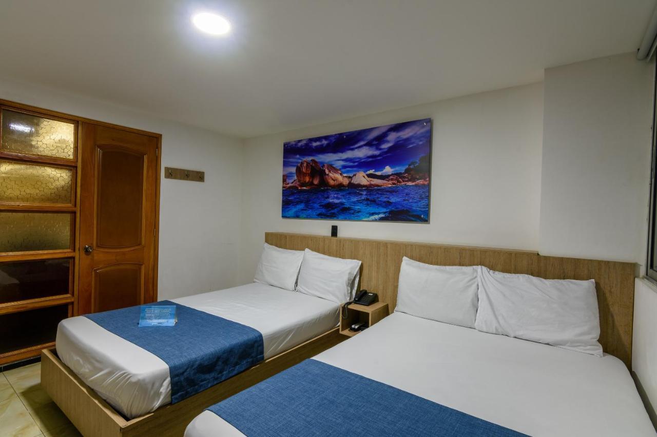 Hotel Med Estadio 메딜린 외부 사진