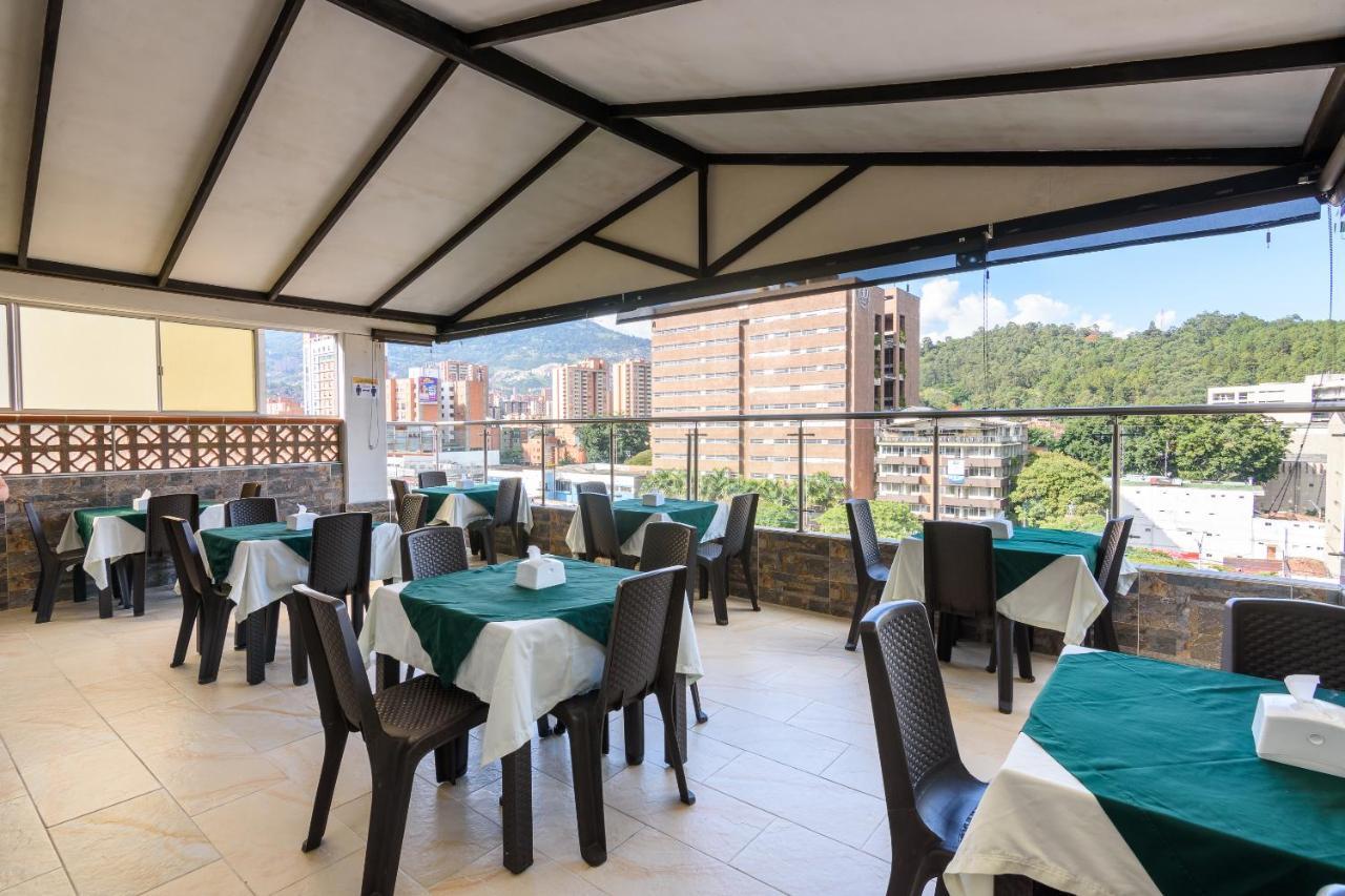 Hotel Med Estadio 메딜린 외부 사진