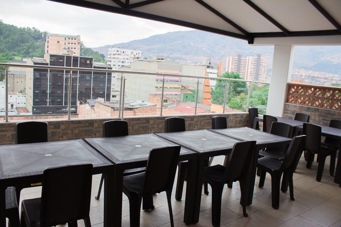 Hotel Med Estadio 메딜린 외부 사진