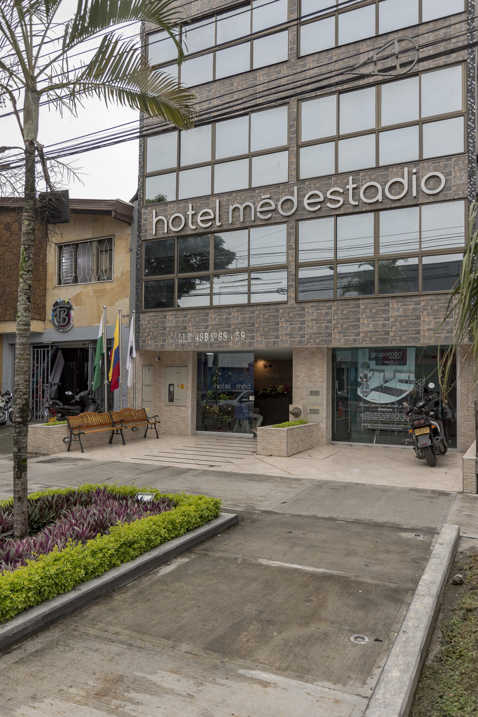Hotel Med Estadio 메딜린 외부 사진